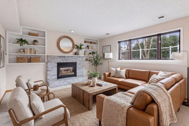 19440 Vine Ridge Road, Shorewood, MN 55331