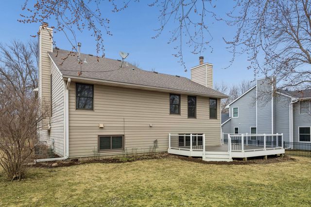 19440 Vine Ridge Road, Shorewood, MN 55331