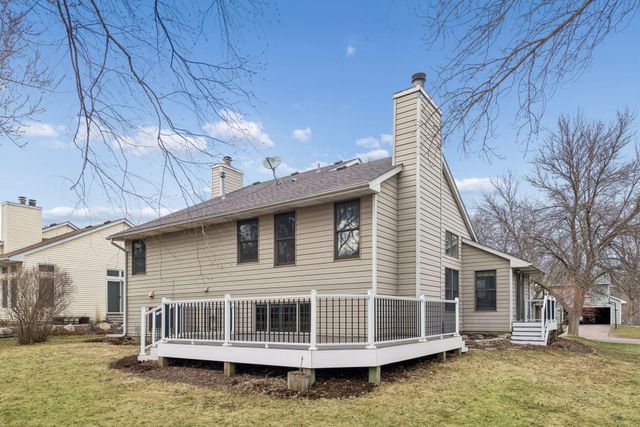 19440 Vine Ridge Road, Shorewood, MN 55331