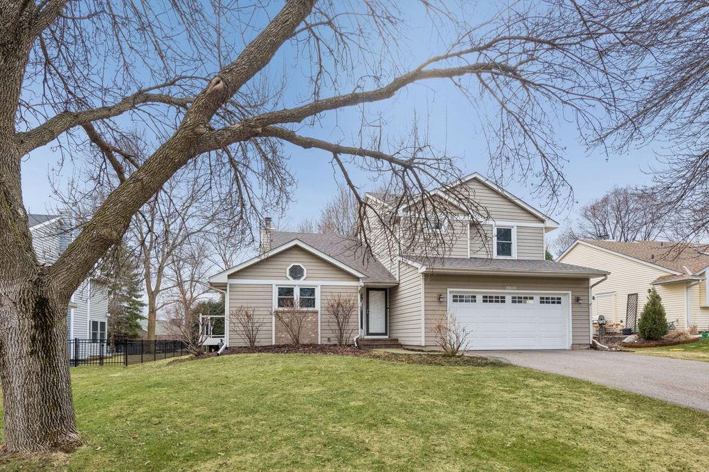 19440 Vine Ridge Road, Shorewood, MN 55331