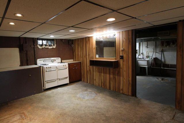 6104 Water STREET, Lyons, WI 53105