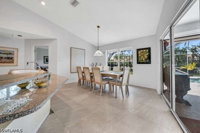 532 Roma CT, Naples, FL 34110