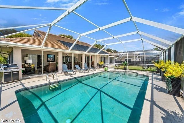 532 Roma CT, Naples, FL 34110