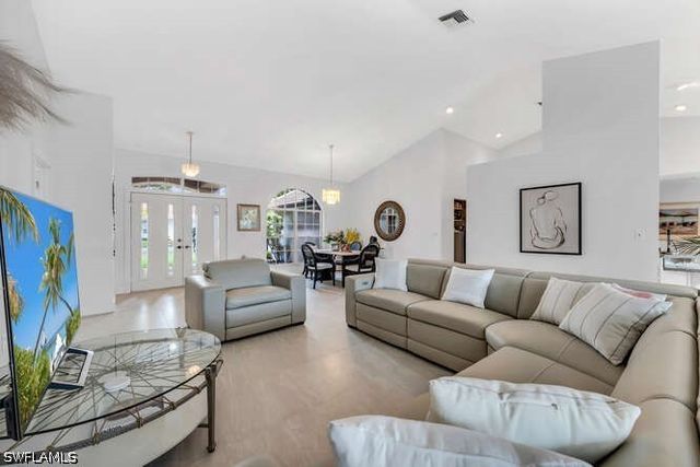 532 Roma CT, Naples, FL 34110