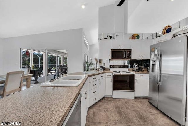 532 Roma CT, Naples, FL 34110