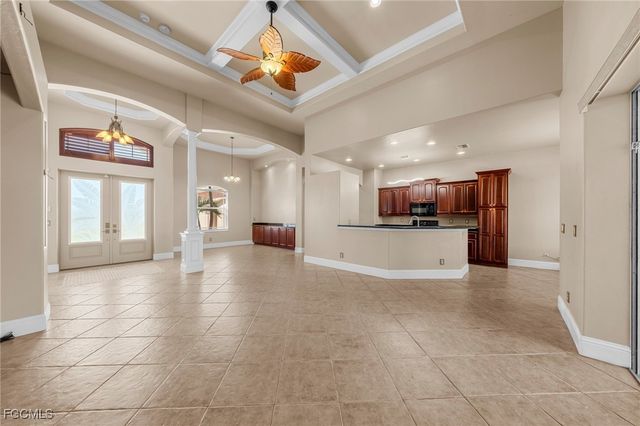 3237 Yucatan PKWY, Cape Coral, FL 33993