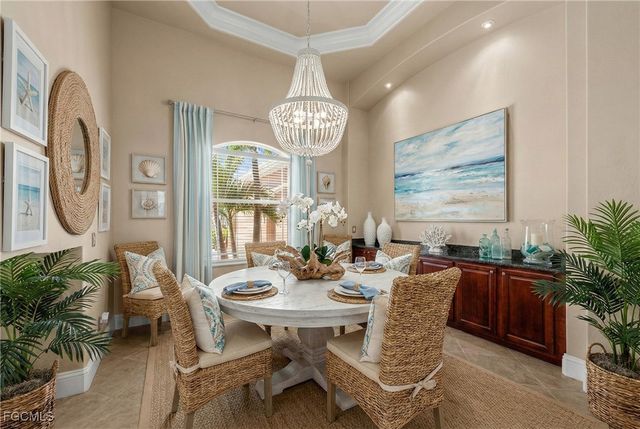 3237 Yucatan PKWY, Cape Coral, FL 33993