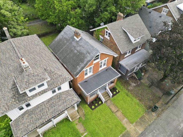 1618 Pembroke Avenue, Columbus, OH 43203