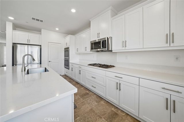 16750 Yarrow Lane, Fontana, CA 92336