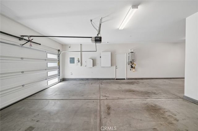 16750 Yarrow Lane, Fontana, CA 92336