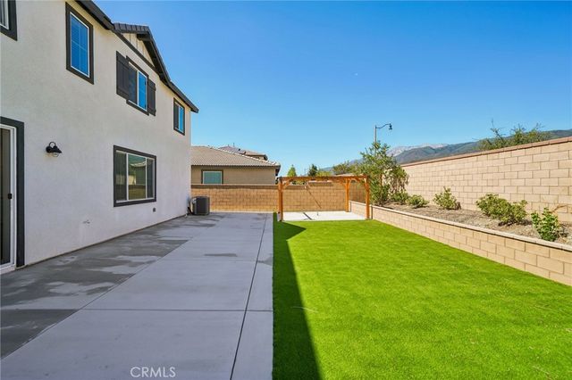 16750 Yarrow Lane, Fontana, CA 92336
