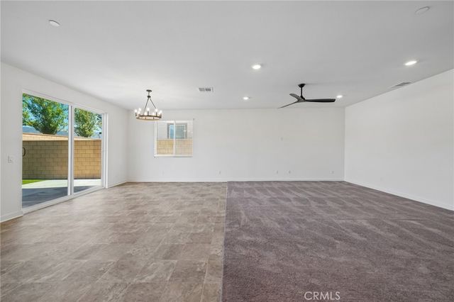 16750 Yarrow Lane, Fontana, CA 92336