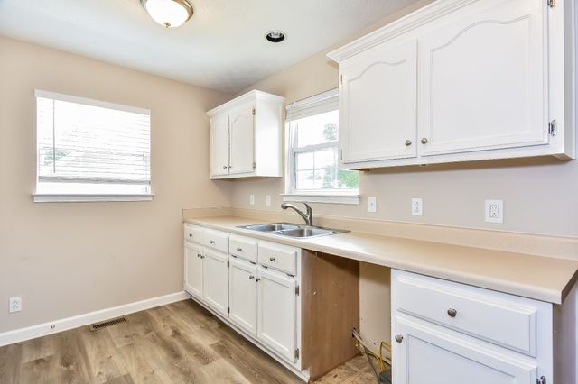 649 Laramie Dr, Springfield, TN 37172