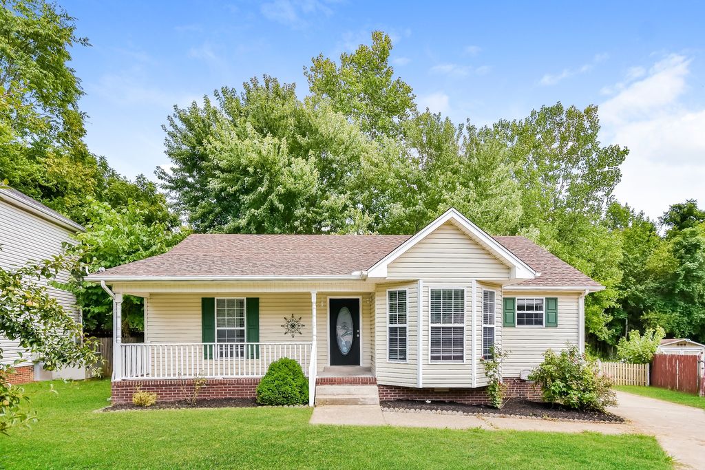 649 Laramie Dr, Springfield, TN 37172