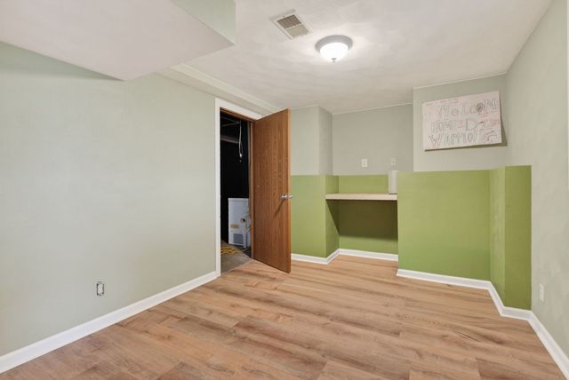 308 E Brownlie Lane, Long Grove, IA 52756