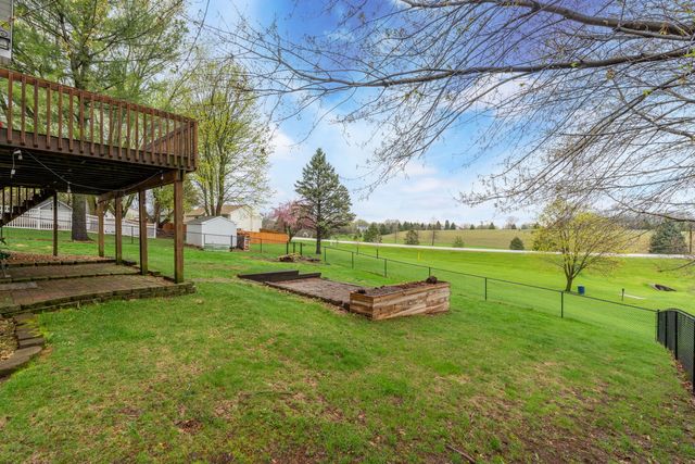 308 E Brownlie Lane, Long Grove, IA 52756