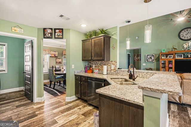 225 Cole Forest Boulevard, Barnesville, GA 30204