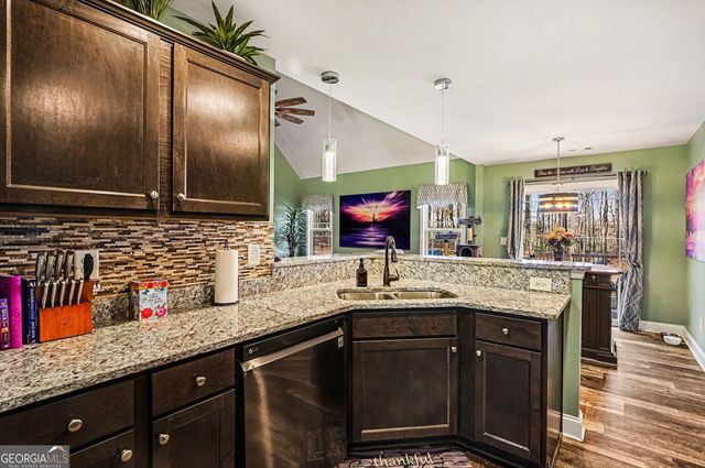 225 Cole Forest Boulevard, Barnesville, GA 30204