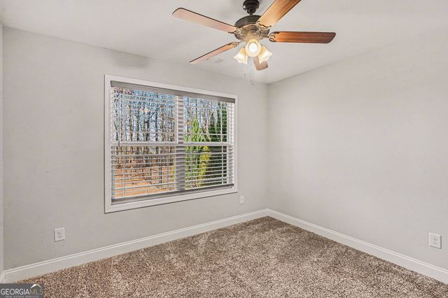 225 Cole Forest Boulevard, Barnesville, GA 30204