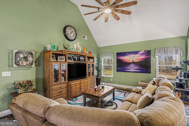 225 Cole Forest Boulevard, Barnesville, GA 30204