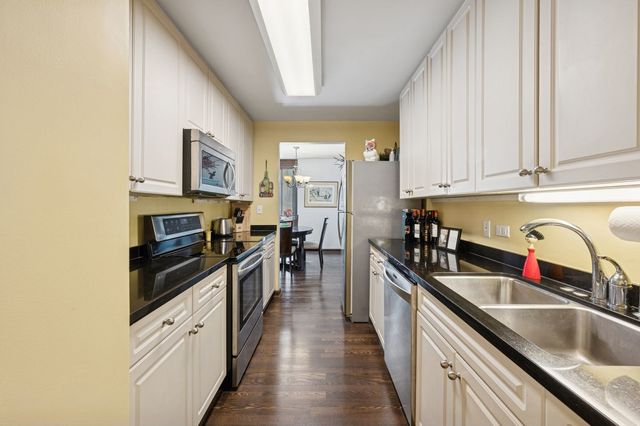 70 W Huron Street 708, Chicago, IL 60654