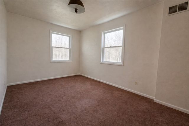 1515 Manhattan St, Manchester, PA 15233