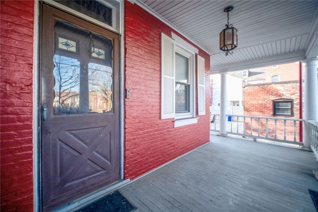 1515 Manhattan St, Manchester, PA 15233