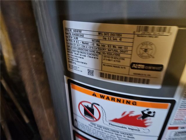 1515 Manhattan St, Manchester, PA 15233