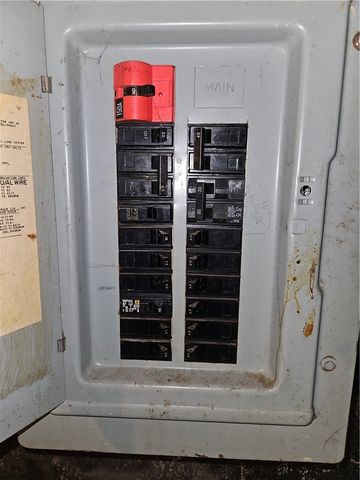 1515 Manhattan St, Manchester, PA 15233