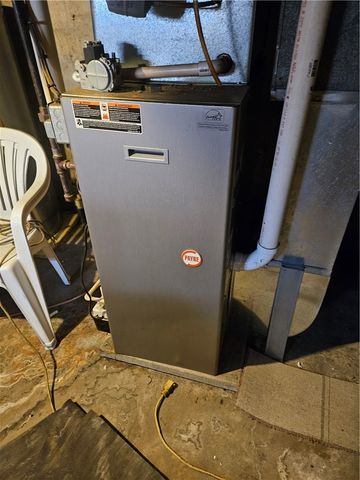 1515 Manhattan St, Manchester, PA 15233