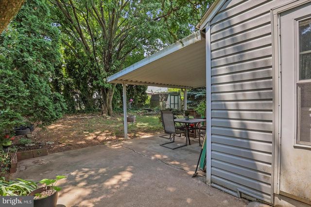 762 PRIORITY RD, York, PA 17404
