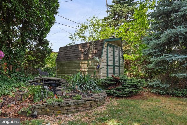 762 PRIORITY RD, York, PA 17404
