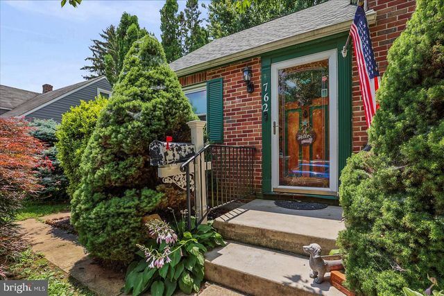 762 PRIORITY RD, York, PA 17404