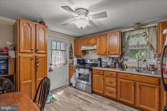 762 PRIORITY RD, York, PA 17404