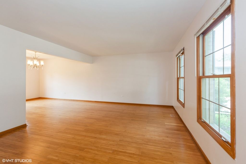 8885 Dryden Street, Woodridge, IL 60517 — photo 2