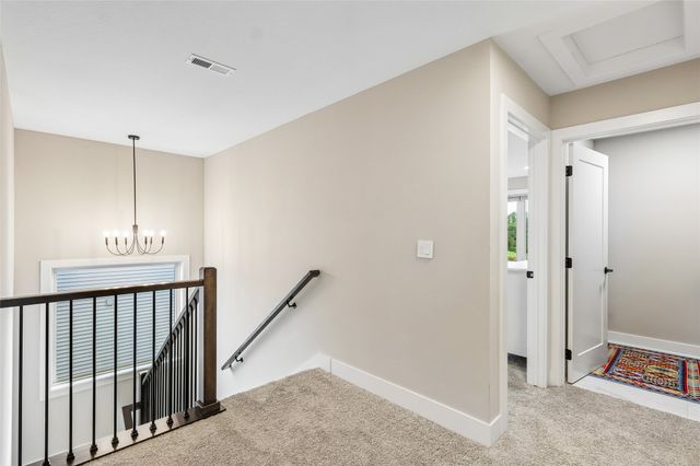 9528 NW 82nd Avenue, Johnston, IA 50131