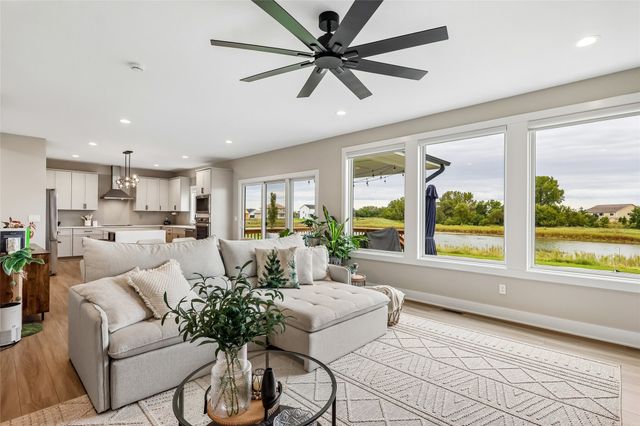 9528 NW 82nd Avenue, Johnston, IA 50131