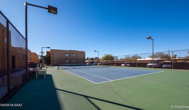1810 E Blacklidge Dr Apt 316, Tucson, AZ 85719