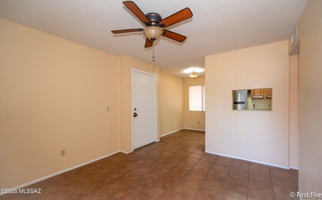 1810 E Blacklidge Dr Apt 316, Tucson, AZ 85719