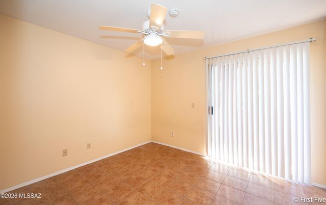 1810 E Blacklidge Dr Apt 316, Tucson, AZ 85719