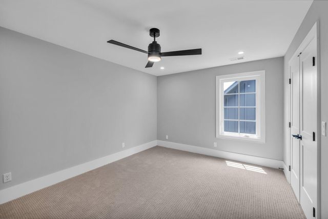 1262 London Woods Way 35, Apison, TN 37302