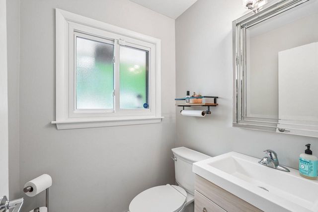 3428 S 119th STREET, West Allis, WI 53227