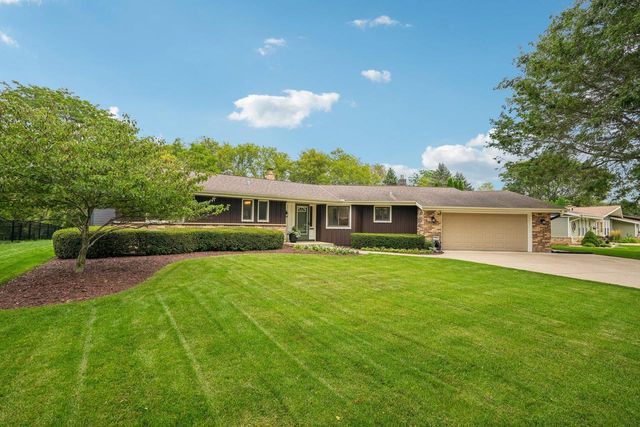 3428 S 119th STREET, West Allis, WI 53227