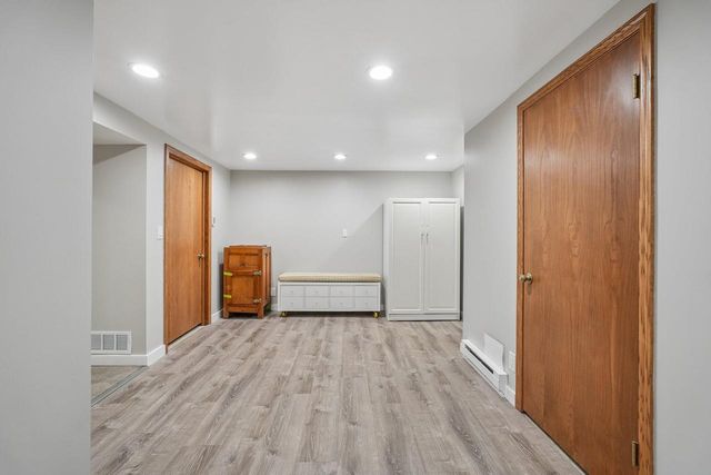 3428 S 119th STREET, West Allis, WI 53227