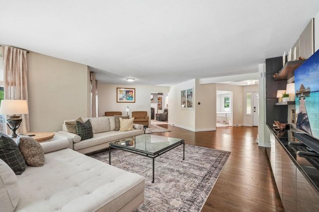3428 S 119th STREET, West Allis, WI 53227