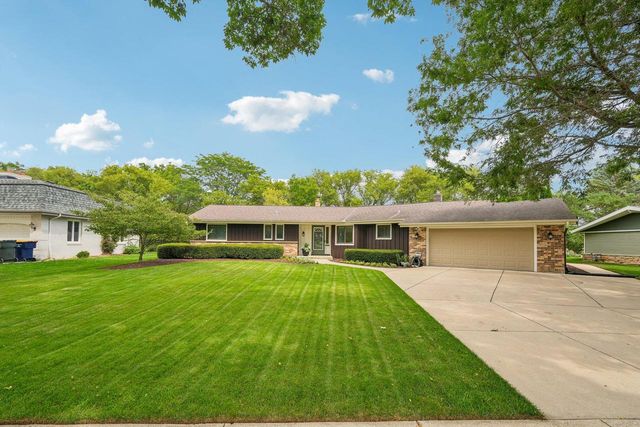 3428 S 119th STREET, West Allis, WI 53227