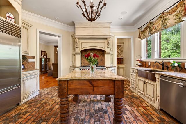 40 Marais, Hattiesburg, MS 39402