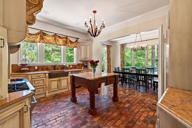 40 Marais, Hattiesburg, MS 39402