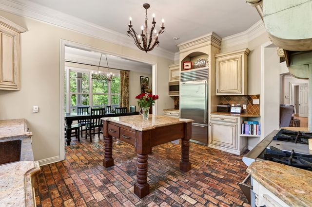40 Marais, Hattiesburg, MS 39402