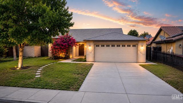 410 Lake Valley Dr, Bakersfield, CA 93307